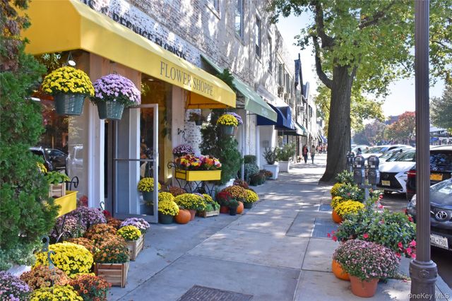 25 Parkview Avenue 2A, Bronxville, NY 10708