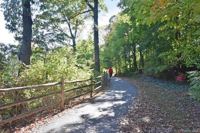 25 Parkview Avenue 2A, Bronxville, NY 10708