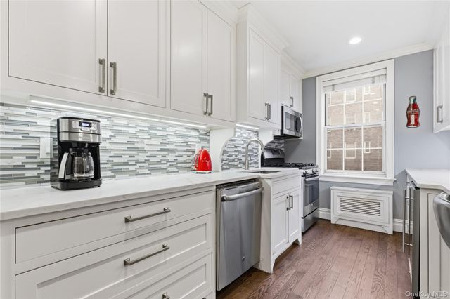25 Parkview Avenue 2A, Bronxville, NY 10708