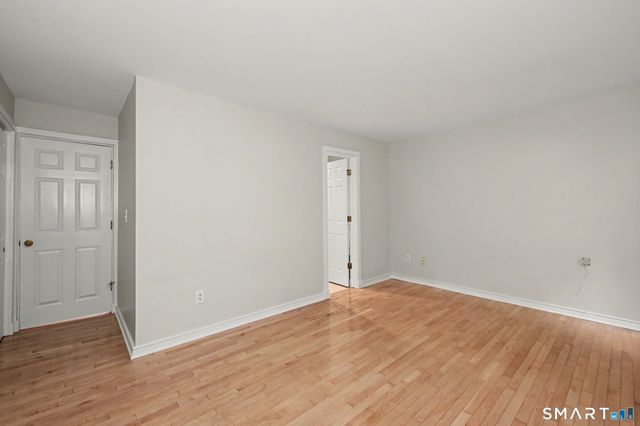453 East Putnam Avenue 4G, Greenwich, CT 06807