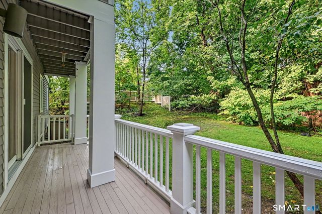 453 East Putnam Avenue 4G, Greenwich, CT 06807