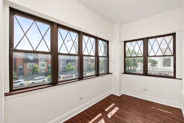 6144 S Indiana Avenue 2F, Chicago, IL 60637