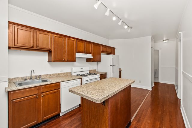 6144 S Indiana Avenue 2F, Chicago, IL 60637