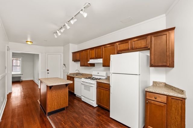 6144 S Indiana Avenue 2F, Chicago, IL 60637
