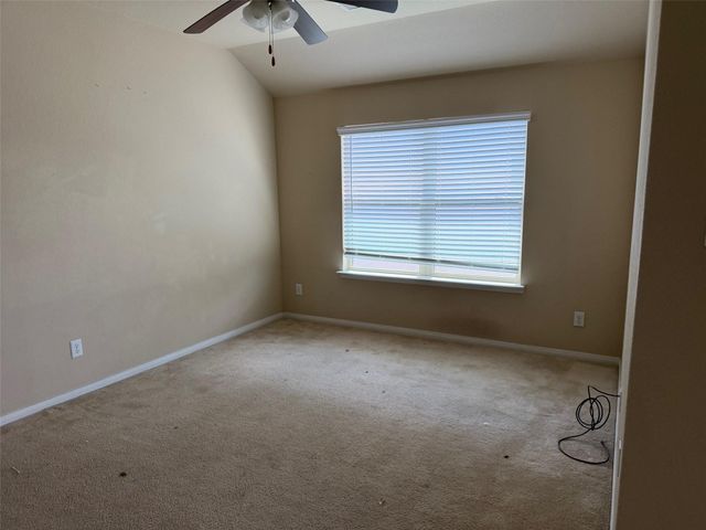 3127 Cambridge Falls Drive, Fresno, TX 77545