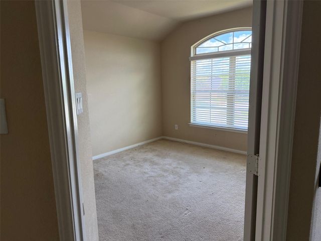 3127 Cambridge Falls Drive, Fresno, TX 77545