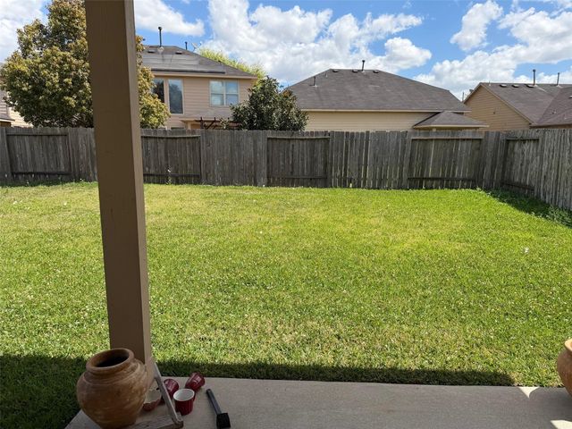 3127 Cambridge Falls Drive, Fresno, TX 77545