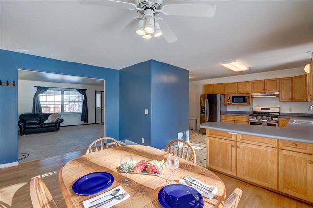 5215 Manitowoc Parkway, Madison, WI 53705