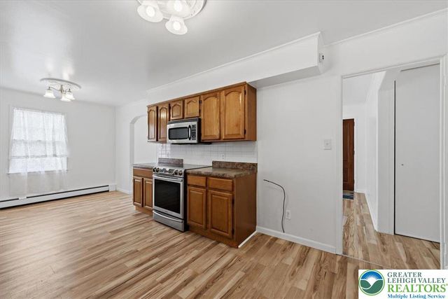 1229 West Whitehall Street, Allentown City, PA 18102