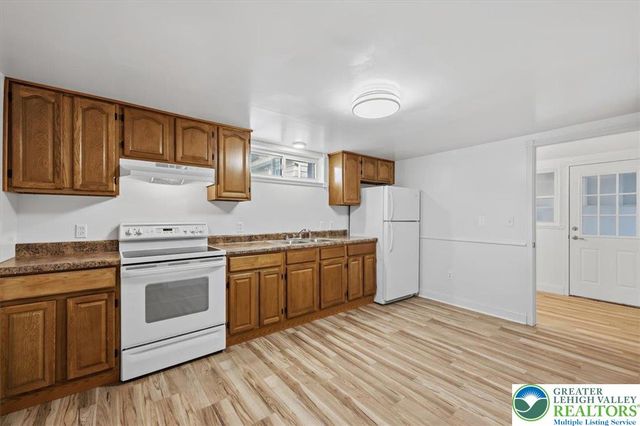 1229 West Whitehall Street, Allentown City, PA 18102