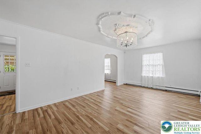 1229 West Whitehall Street, Allentown City, PA 18102