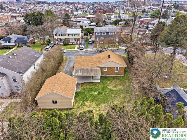 1229 West Whitehall Street, Allentown City, PA 18102