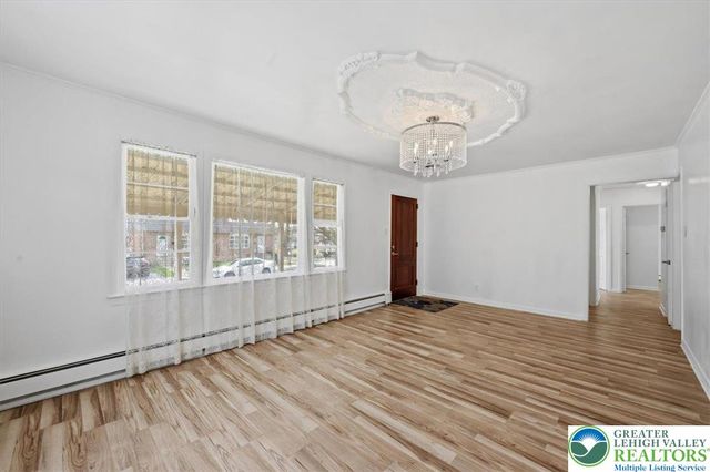 1229 West Whitehall Street, Allentown City, PA 18102