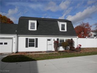 8080 Harbor Creek Drive 1103, Mentor On The Lake, OH 44060