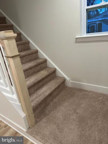 1676 MILLER AVE, West Deptford, NJ 08086