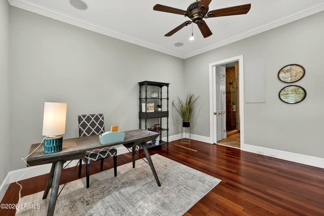 64 Crosstree Drive, Hilton Head Island, SC 29926