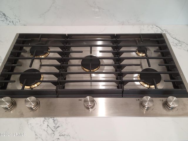 64 Crosstree Drive, Hilton Head Island, SC 29926