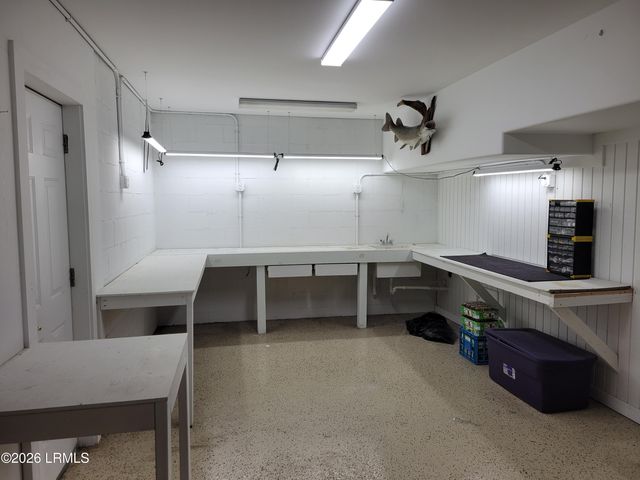 64 Crosstree Drive, Hilton Head Island, SC 29926