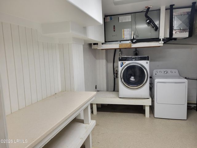 64 Crosstree Drive, Hilton Head Island, SC 29926