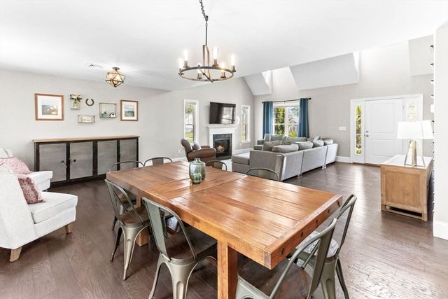 2 Waterford Circle, Dighton, MA 02715