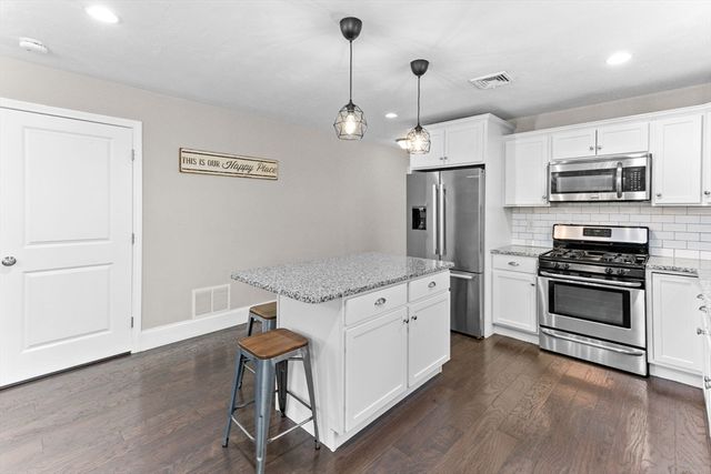 2 Waterford Circle, Dighton, MA 02715