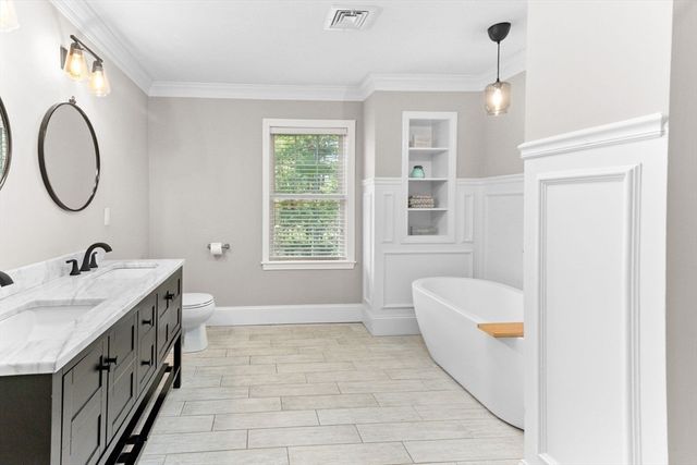 2 Waterford Circle, Dighton, MA 02715