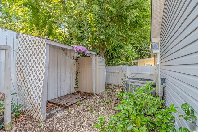 4417 Barcelona Ln., Little River, SC 29566