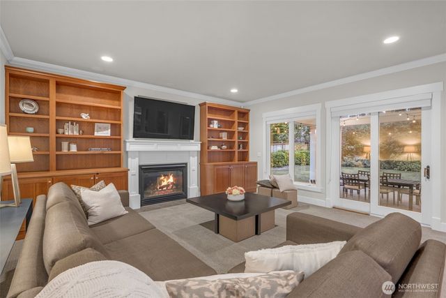 9845 NE 22nd Street, Bellevue, WA 98004
