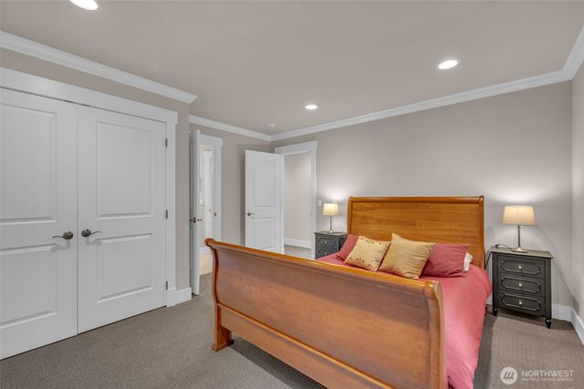 9845 NE 22nd Street, Bellevue, WA 98004