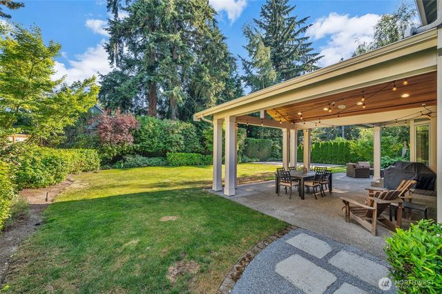 9845 NE 22nd Street, Bellevue, WA 98004