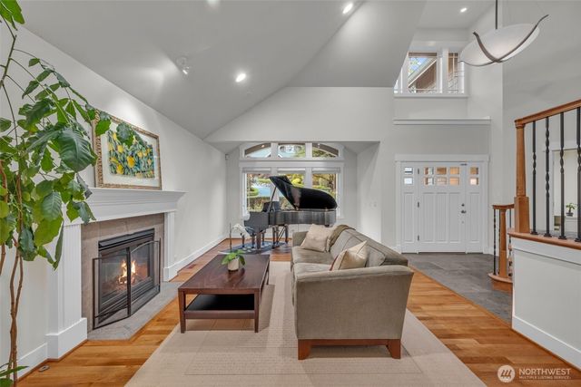 9845 NE 22nd Street, Bellevue, WA 98004
