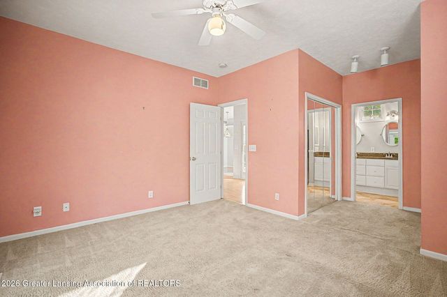 7151 Steeplechase Way 41, Lansing, MI 48917