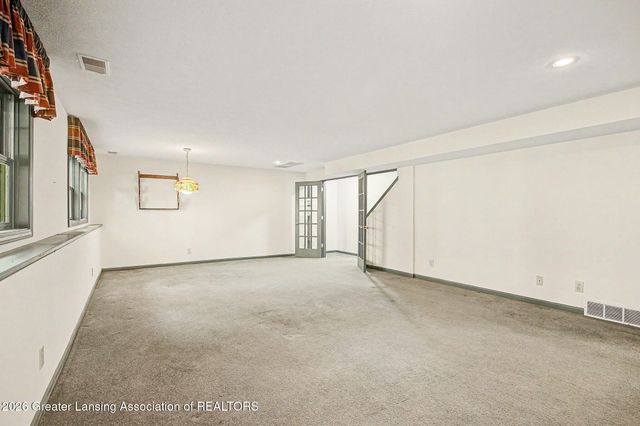 7151 Steeplechase Way 41, Lansing, MI 48917