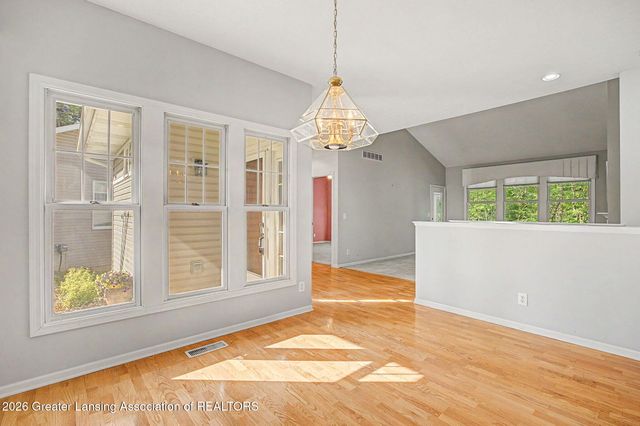7151 Steeplechase Way 41, Lansing, MI 48917