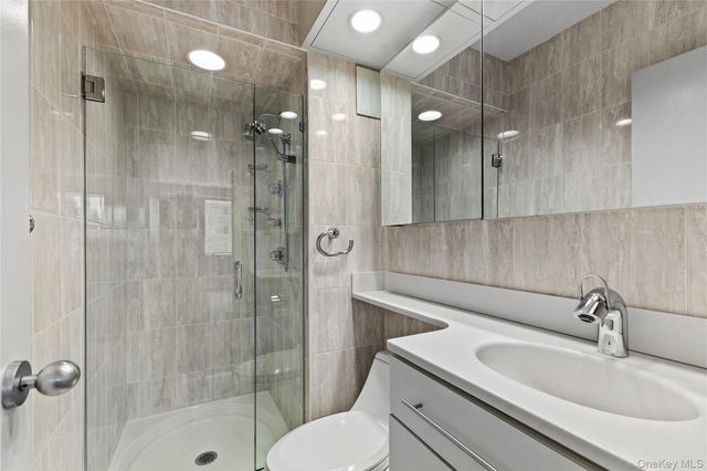 15 Stewart Place 4A, White Plains, NY 10603