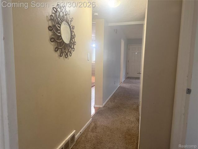 6475 N Highland Street, Dearborn Heights, MI 48127