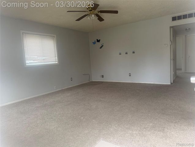 6475 N Highland Street, Dearborn Heights, MI 48127