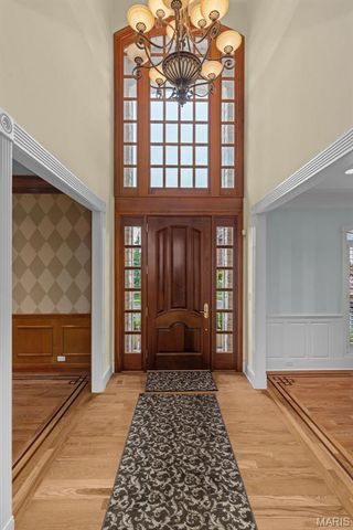 279 Greycliff Bluff Drive, St Louis, MO 63129