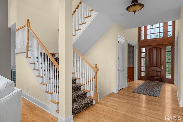 279 Greycliff Bluff Drive, St Louis, MO 63129