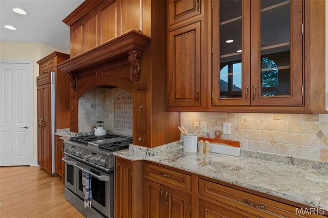 279 Greycliff Bluff Drive, St Louis, MO 63129
