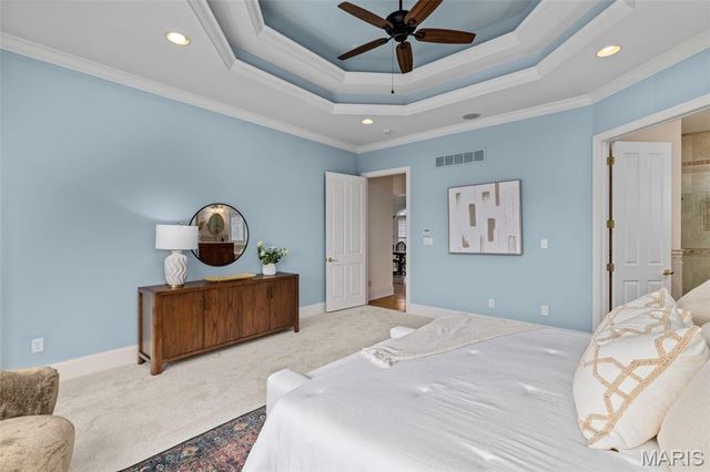 279 Greycliff Bluff Drive, St Louis, MO 63129