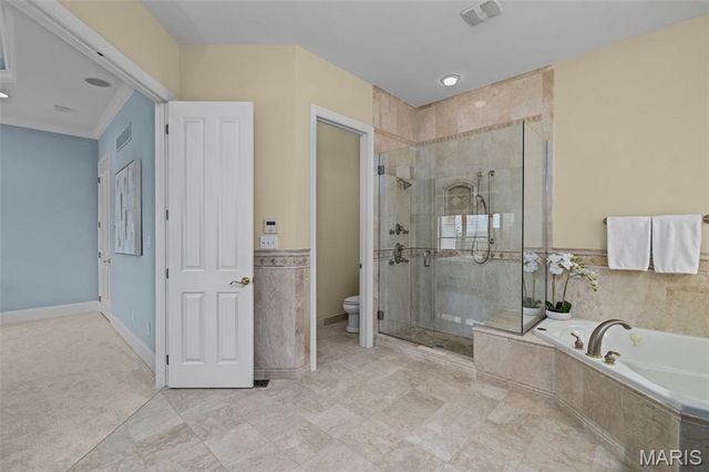 279 Greycliff Bluff Drive, St Louis, MO 63129