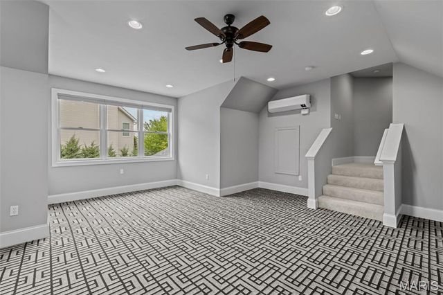279 Greycliff Bluff Drive, St Louis, MO 63129