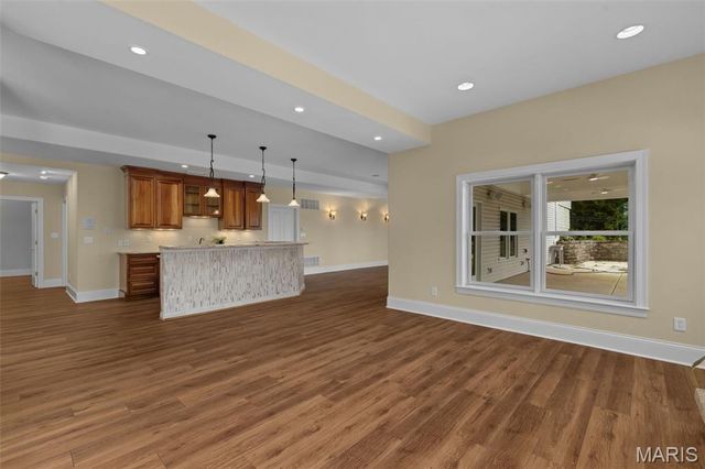 279 Greycliff Bluff Drive, St Louis, MO 63129