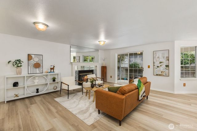 1912 Dumas Circle NE, Tacoma, WA 98422