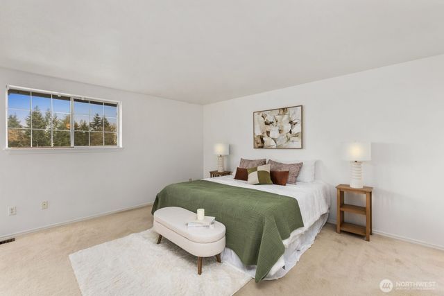 1912 Dumas Circle NE, Tacoma, WA 98422