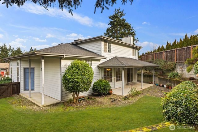 1912 Dumas Circle NE, Tacoma, WA 98422