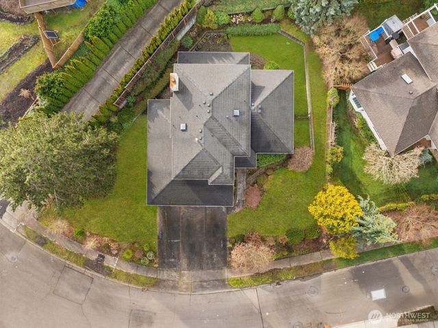 1912 Dumas Circle NE, Tacoma, WA 98422