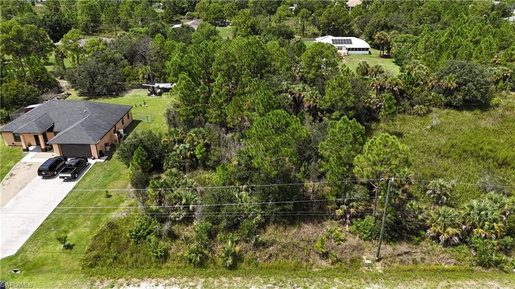 813 8th AVE, LEHIGH ACRES, FL 33972 — exterior