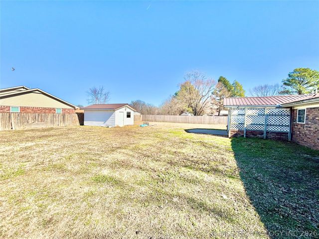 405 NW K Street, Stigler, OK 74462